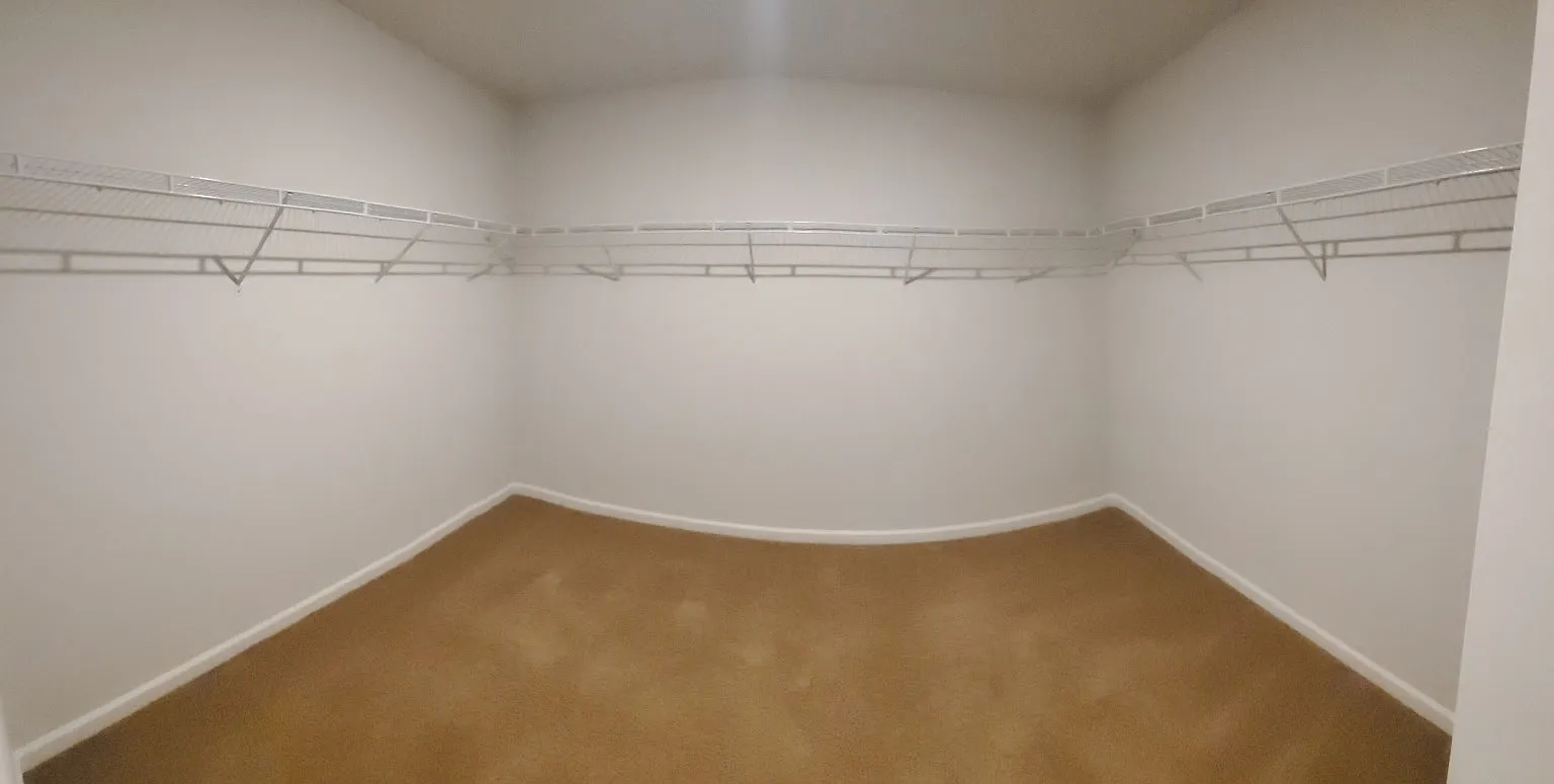 4 bed, 2.5 bath, 2892 sqft, $2,600 — Photo 1