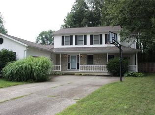 36199 Maple Dr, North Ridgeville, OH 44039
