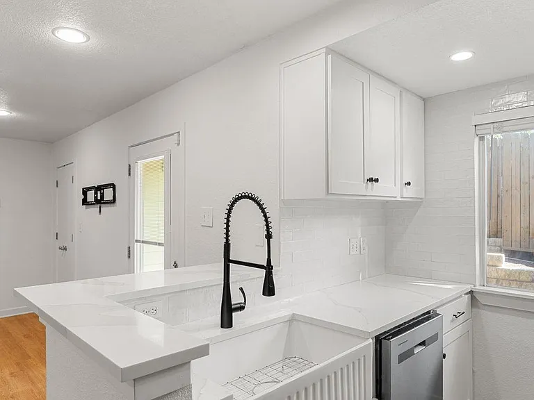 3601 Menchaca Rd #110 — Photo 18
