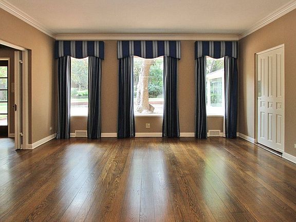 4th image of 900 E Olmos Dr