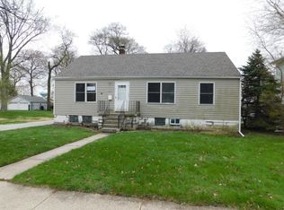 617 W Main St, Griffith, IN 46319