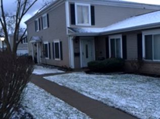 1417 Quaker Ln UNIT 127-B, Prospect Heights, IL 60070