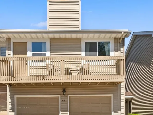 45 Monterey Cypress Dr #C, Lake Saint Louis, MO 63367