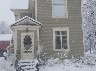 2S246 Harter Rd, Elburn, IL 60119