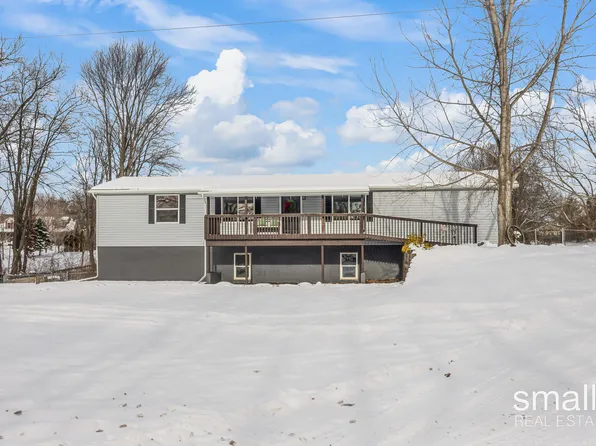 5393 Fifteen Mile Rd NE, Cedar Springs, MI 49319