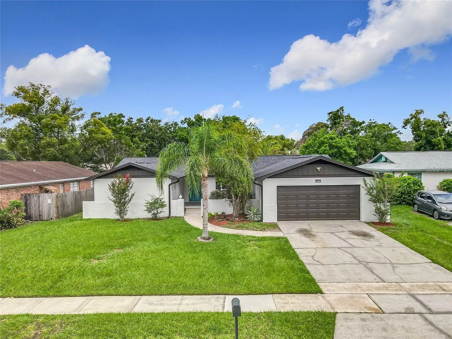 Teal wood Cove-LO- Pool Home 8676 Hillside Dr Orlando FL 32810 — Photo 4