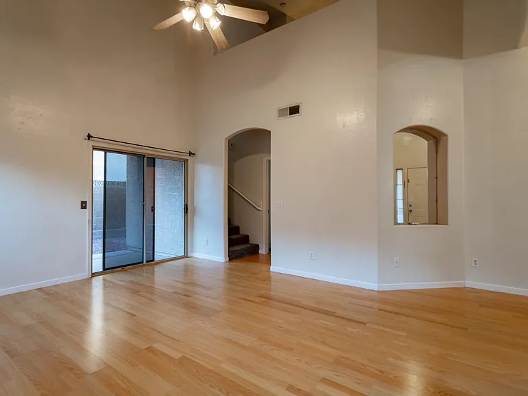 8802 E University Dr — Photo 4