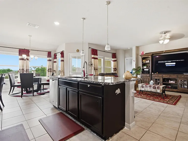 229 Cinnamon Loop — Photo 13