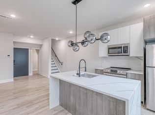 1518 N 8th St #8R, Philadelphia, PA 19122