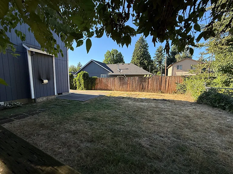21421 SE Oak St — Photo 7