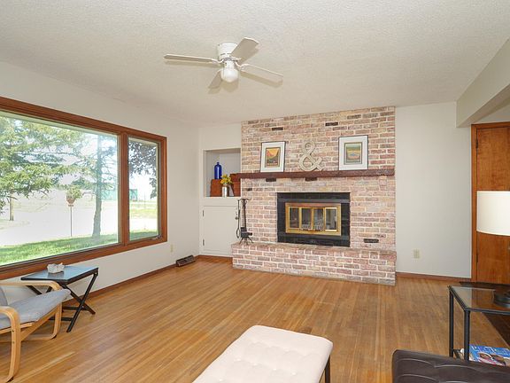 4th image of 6301 61st Ave N