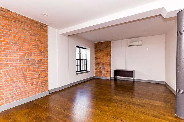 Rented by Nooklyn NYC LLC | media 51