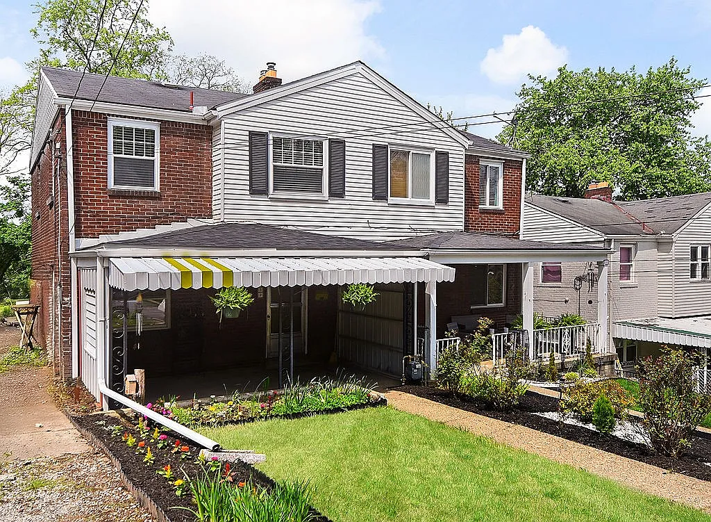 932 Woodbine St photo 1
