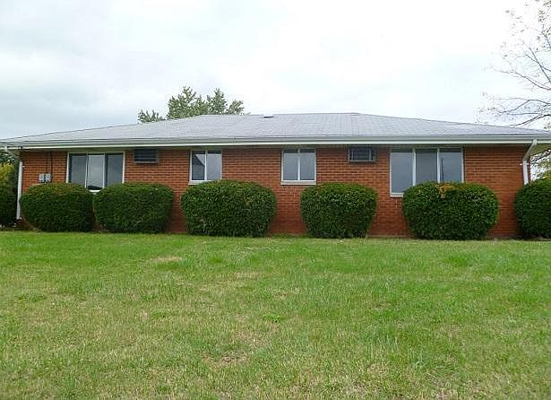 1st image of 1873 Burrows Blvd