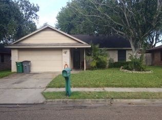 112 Lexington Ln, Victoria, TX 77901