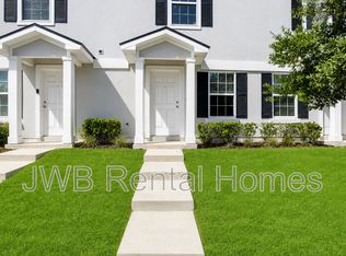 8480 McGirts Village Ln, Jacksonville, FL 32210