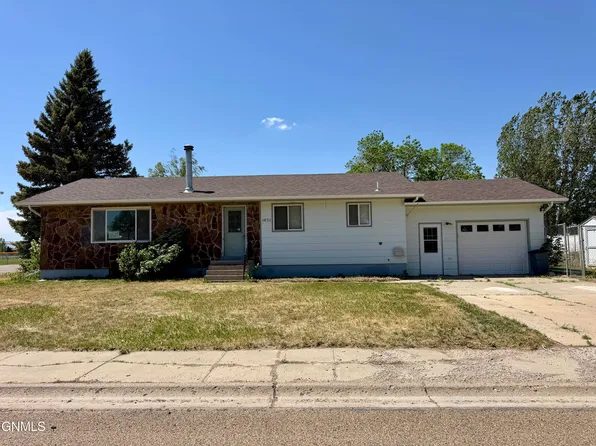 1451 11th Ave SW, Sidney, MT 59270