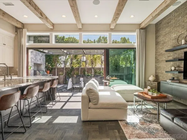 4847 Nelson Ct, Carlsbad, CA 92010