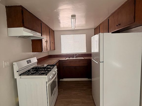 3rd image of 727 N F St APT A