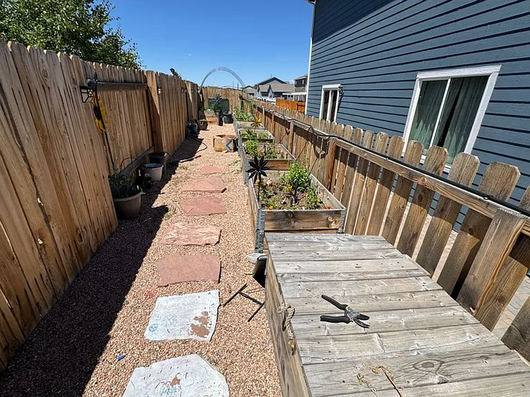 379 Walnut St — Photo 24