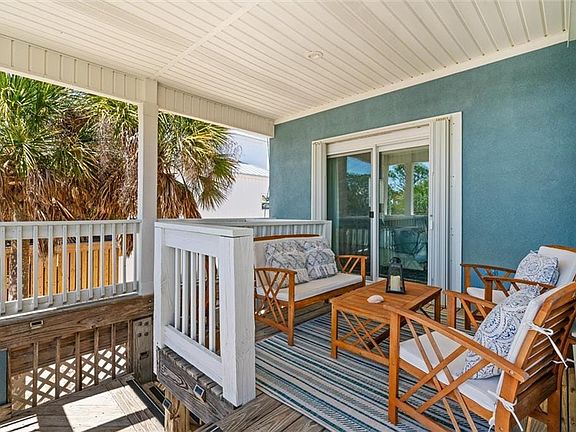 3rd image of 628 Hernando Pl