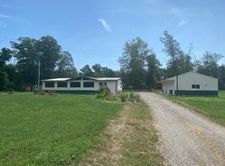 19210 N Alex Ln, Dix, IL 62830