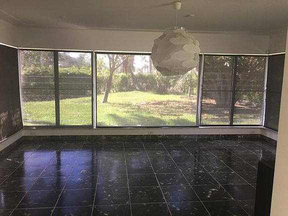 3rd image of 1100 N Shore Dr
