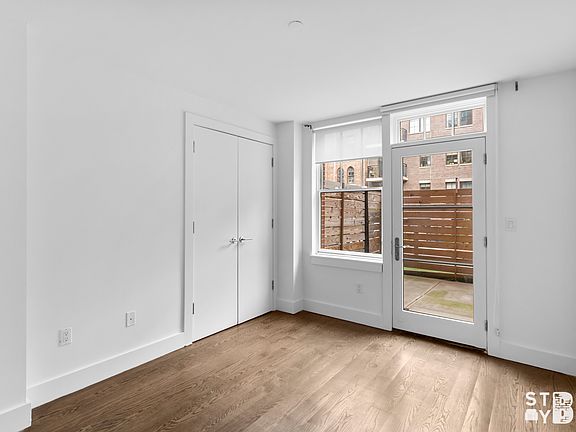5th image of 265 Washington Ave #1C