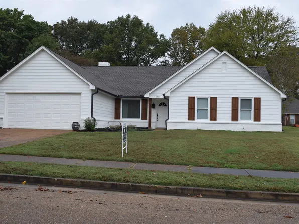 470 Pine Grove Dr, Collierville, TN 38017