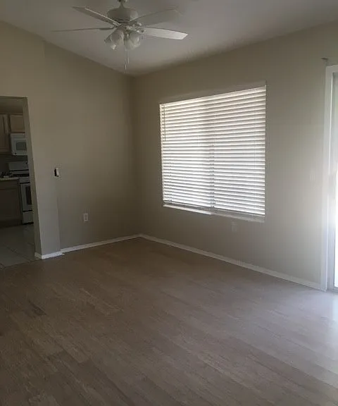 8904 Pennystone Ave — Photo 3
