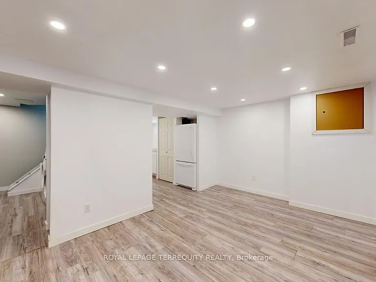77 Glenburn Ave — Photo 24