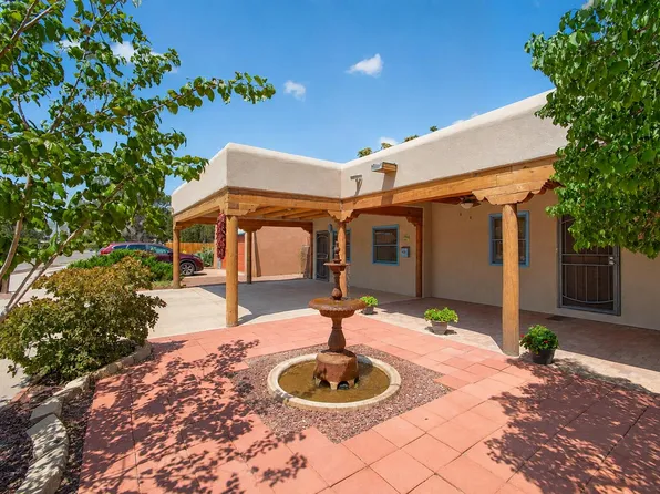 1207 Claire Ct NW, Albuquerque, NM 87104