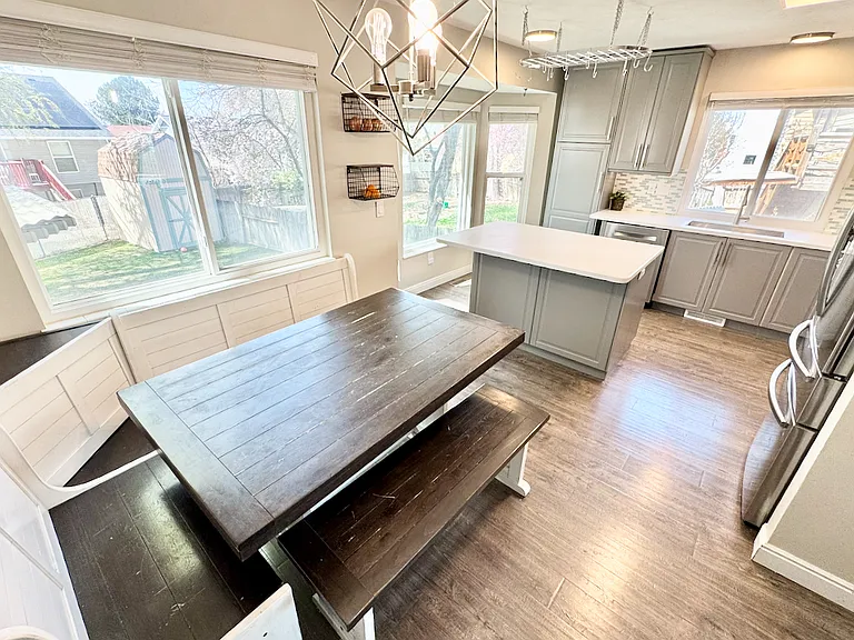 4393 S 2875 W — Photo 7
