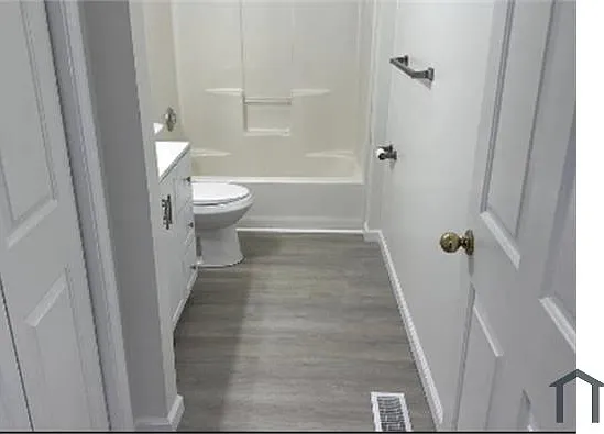 50 Smith Rd #D — Photo 12