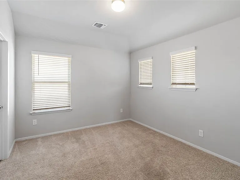 5613 Respinto Dr — Photo 16