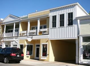 246 E Main St #4, Harbor Springs, MI 49740