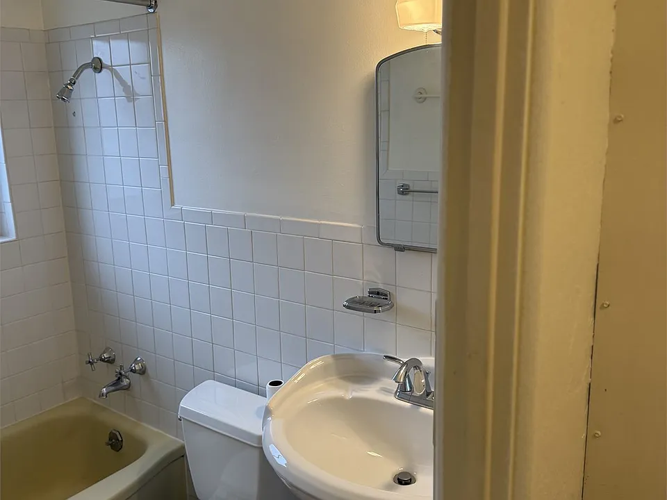 1309 E Caramillo St #1311
