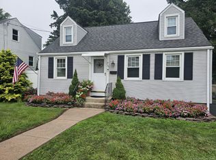 141 Brookfield St, Manchester, CT 06040