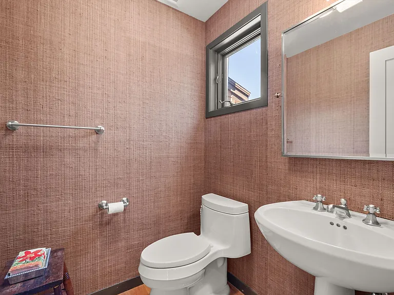 1006 E Hyman Ave #B — Photo 12