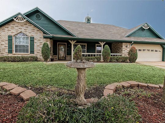 2nd image of 608 Willow Creek Dr
