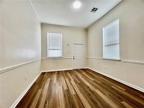 3rd image of 424 Avenue A