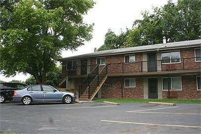 3rd image of 475 S Holmes Ave APT B