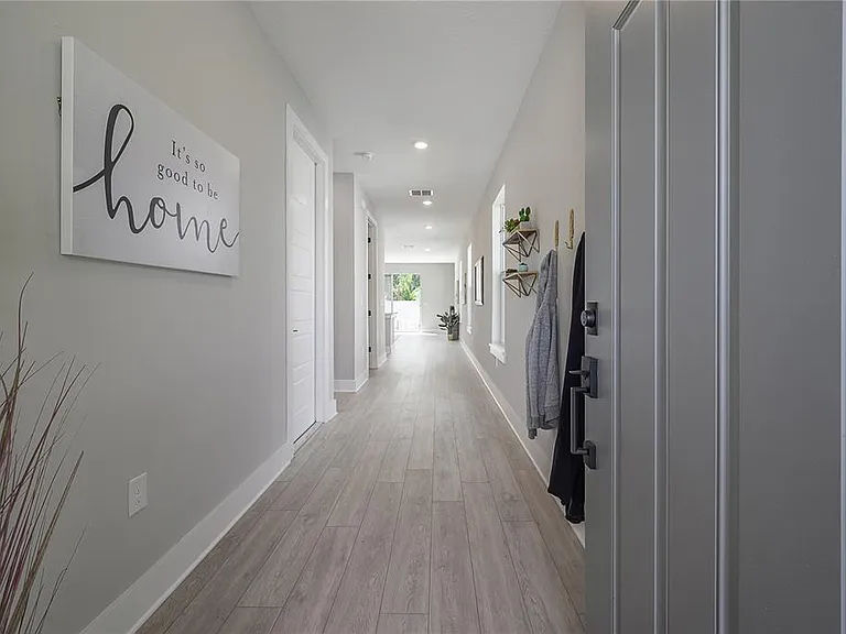 4402 W Gray St #1 — Photo 5