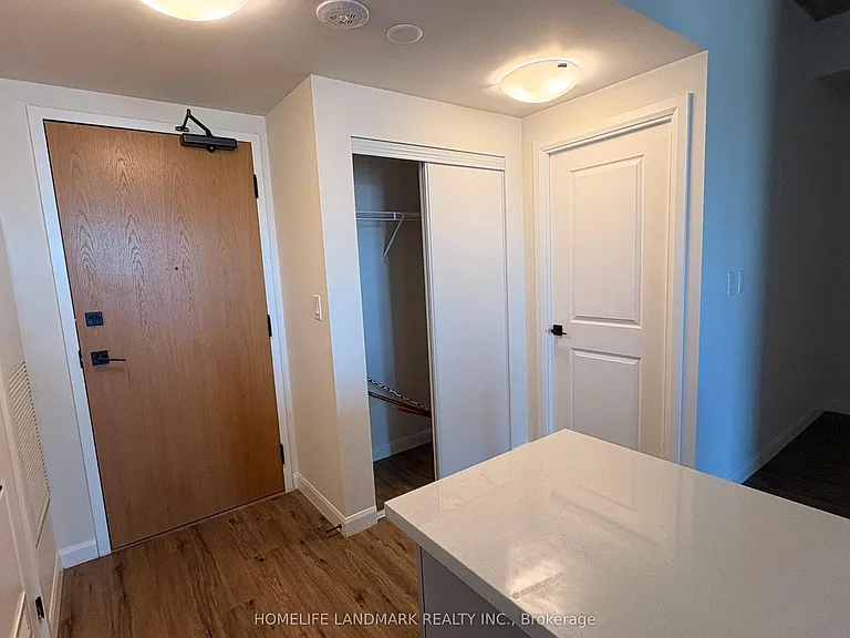 7 Erie Ave #801 — Photo 4