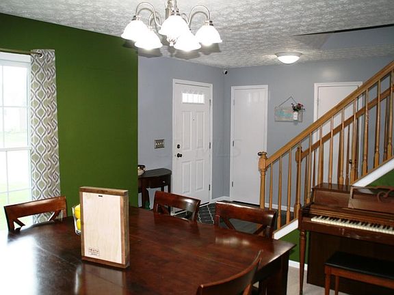 5th image of 176 Gala Ave