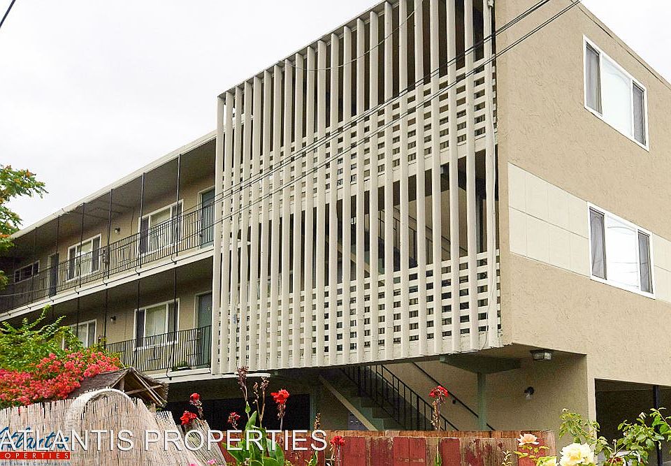 1st image of 457 S 10th St APT 08