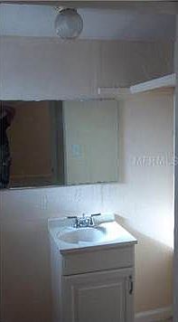 5th image of 3441 W Kennedy Blvd #B