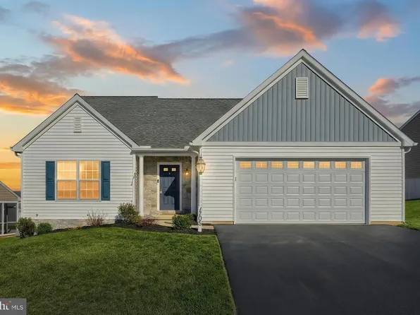 1705 Fountain Rock Dr, Dover, PA 17315