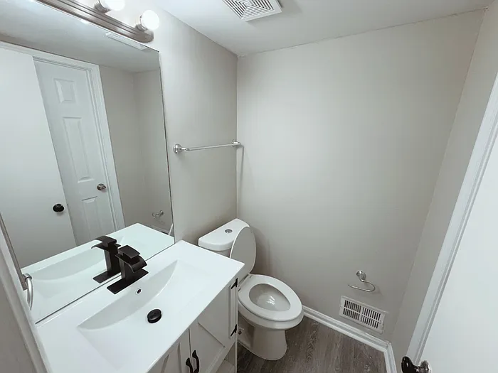 Building Photo - 2525 Terrace Trl #2525