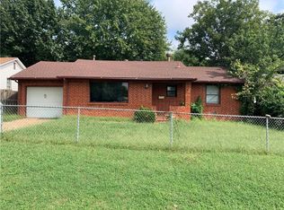 3624 Woodside Dr, Midwest City, OK 73110